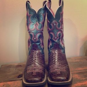 Ariat Cowgirl boots